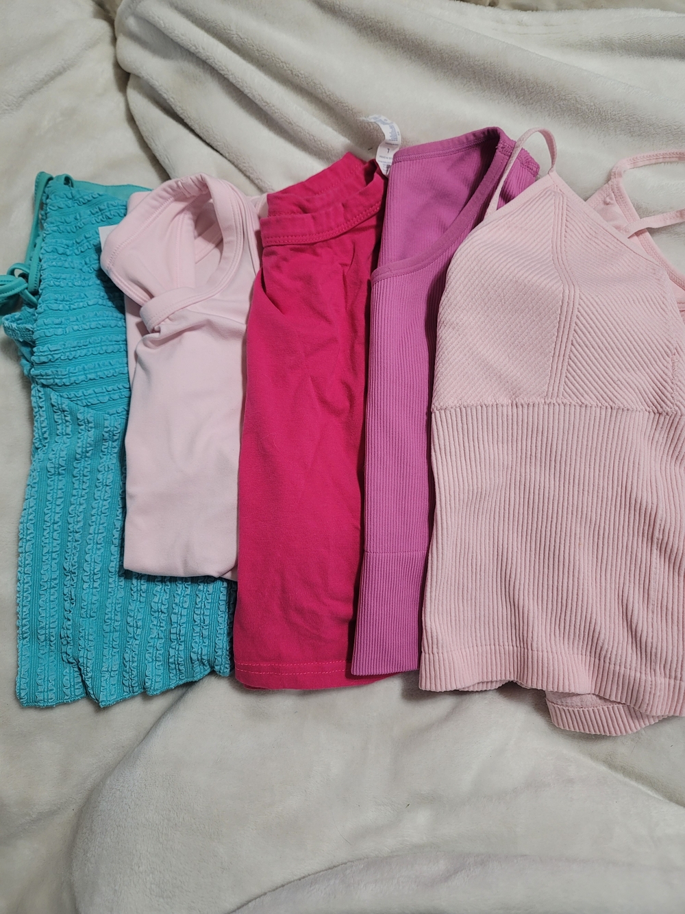 Womens Top Bundle 5 Tank Tops Sz Large Workout Athletic Cropped Going Out Casual